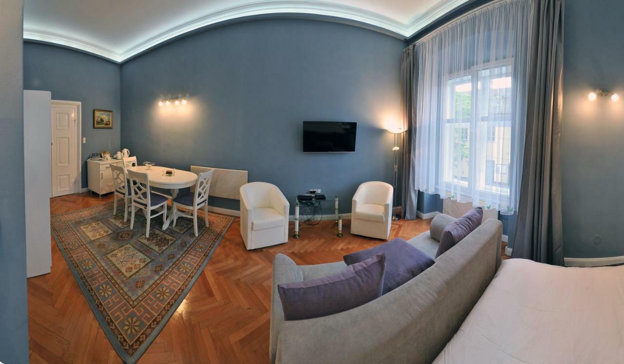 Apartment 9 - City Centre Sibiu Luaran gambar