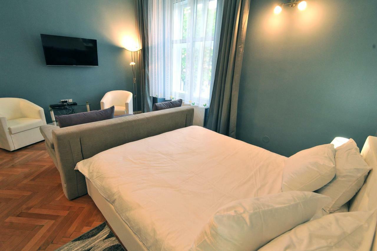 Apartment 9 - City Centre Sibiu Luaran gambar